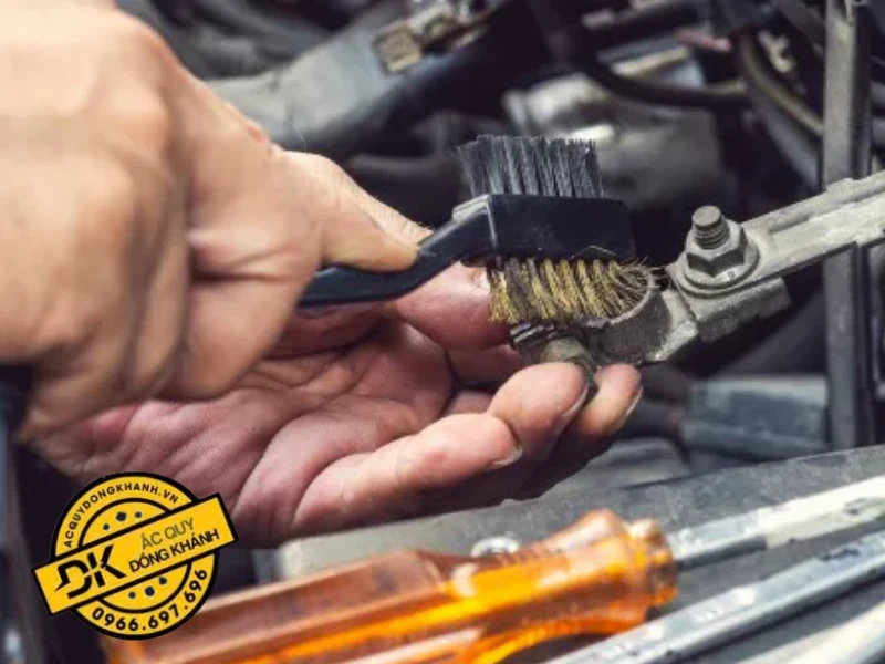 Hướng dẫn cách bảo dưỡng bình ắc quy Honda Crv