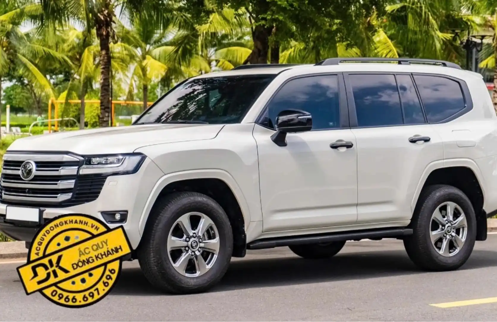 Xe Toyota Land Cruiser