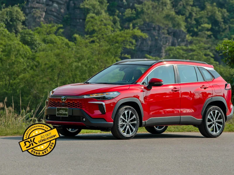 Các yếu tố ảnh hưởng đến giá ắc quy Toyota Cross