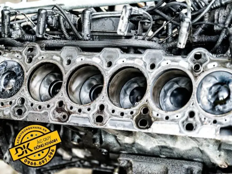 Các dấu hiệu cảnh báo sớm trước khi xe bị vỡ lốc máy