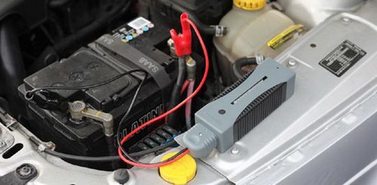 Dấu hiệu xe cần phải thay thế ắc quy Toyota Prado