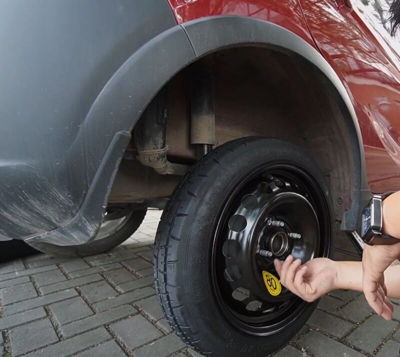 Kiểm tra lốp xe thường xuyên để có biện pháp phòng ngừa rủi ro